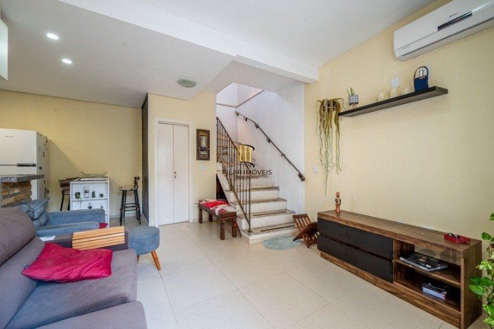Casa 3 dormitórios no bairro Jardim Isabel