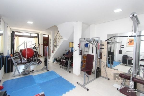 Casa para Venda - 180m², 3 dormitórios, sendo 3 suites, 3 vagas - Hípica