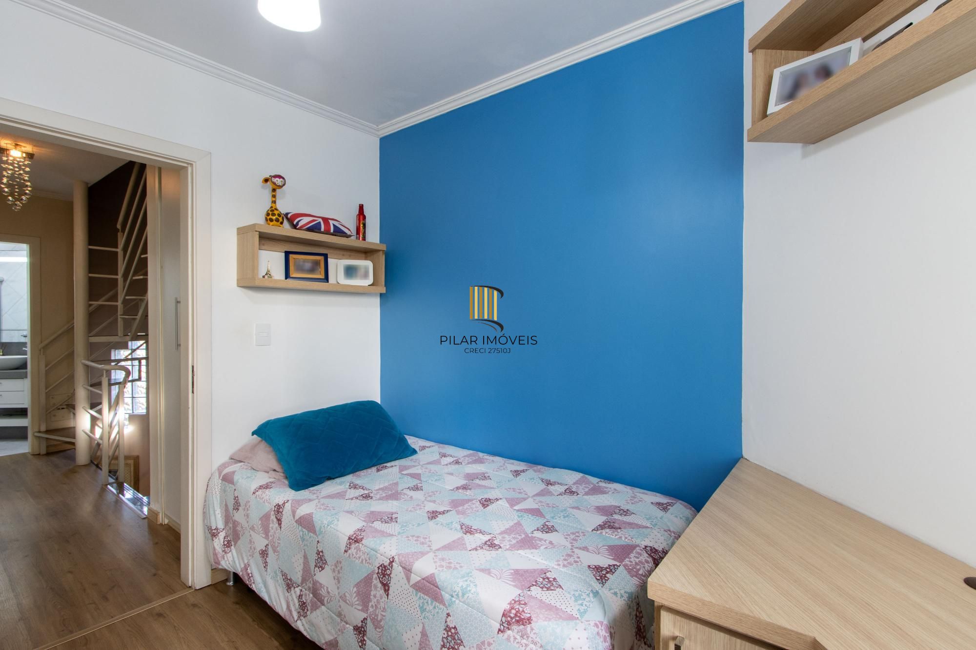 Oportunidade - Casa  Confortável de 3 Dormitórios na Zona Sul de Porto Alegre.