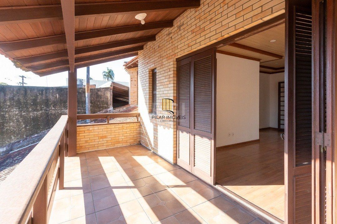 Casa para Venda - 280m², 3 dormitórios, sendo 1 suites, 2 vagas - Espirito Santo