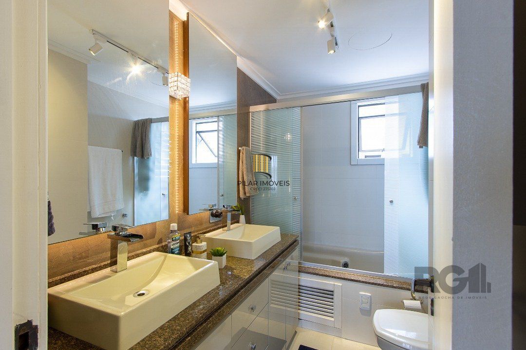 Cobertura para Venda - 209m², 3 dormitórios, sendo 1 suites, 2 vagas - Bela Vista