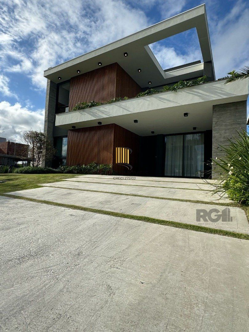 Casa de Condomínio 4 dormitórios no bairro Centro