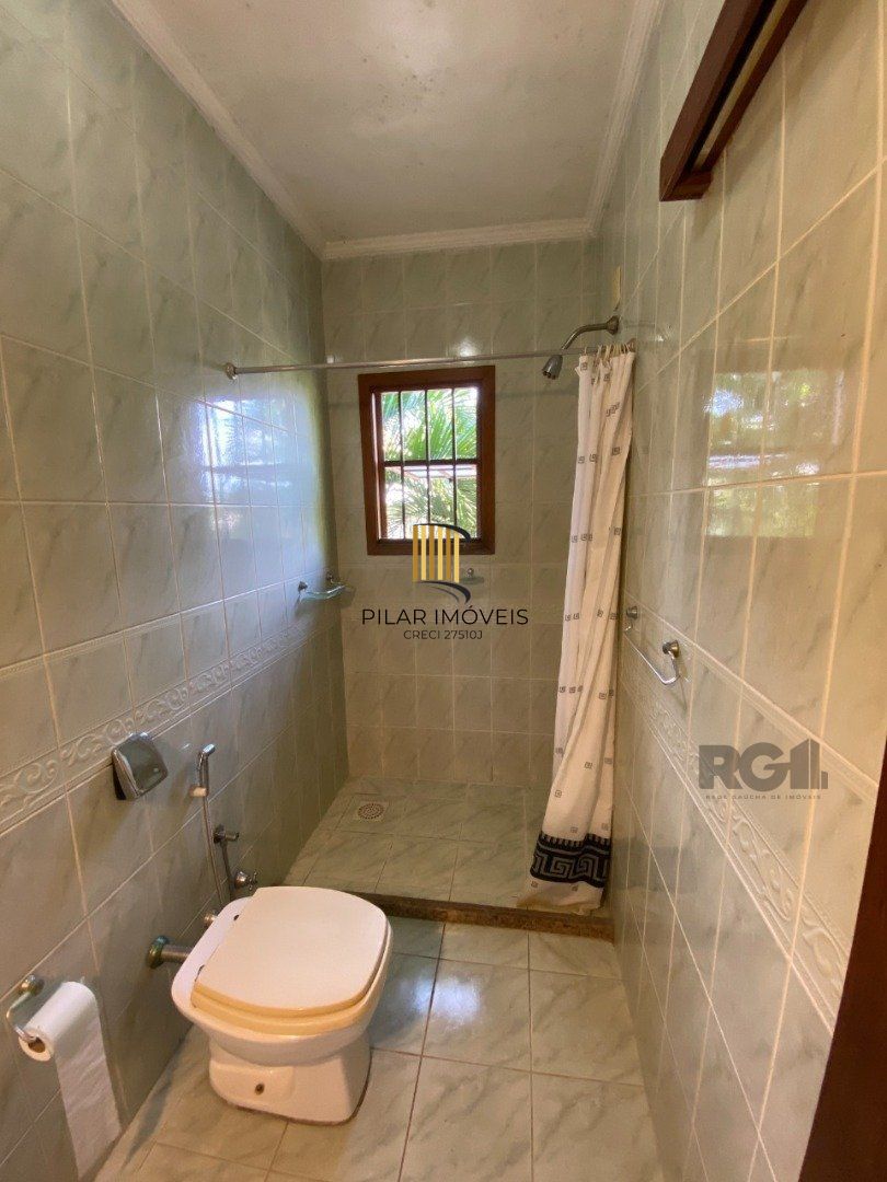 Casa para Venda - 350m², 4 dormitórios, sendo 4 suites, 4 vagas - Tristeza
