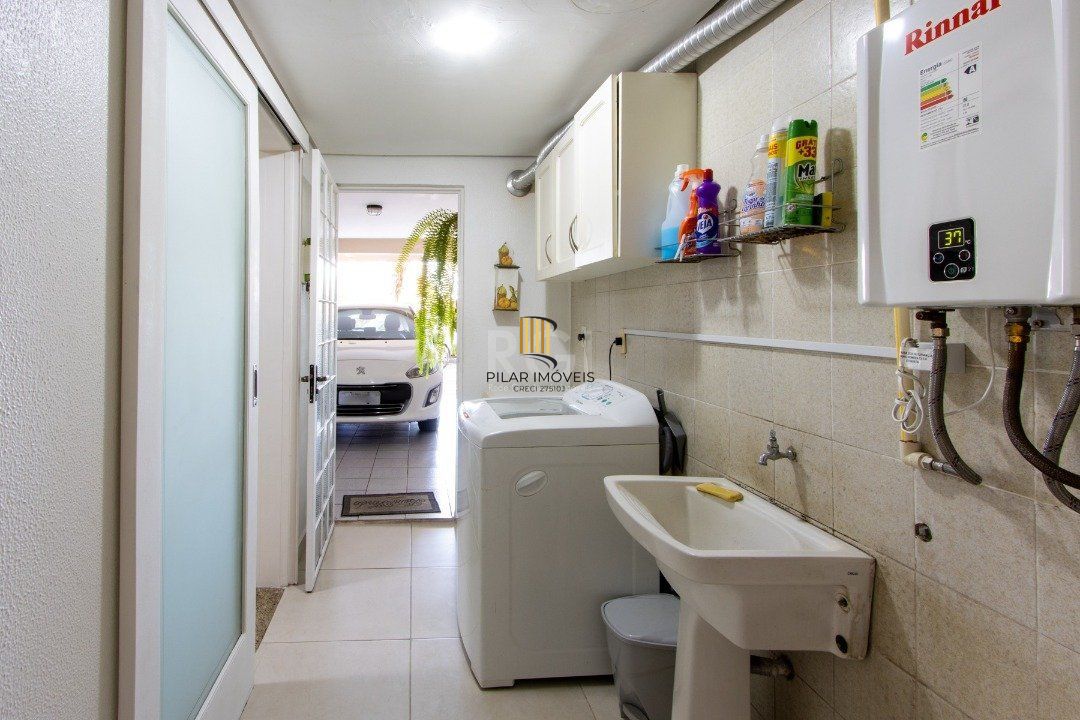 Casa de Condomínio 3 dormitórios no bairro Vila Conceição