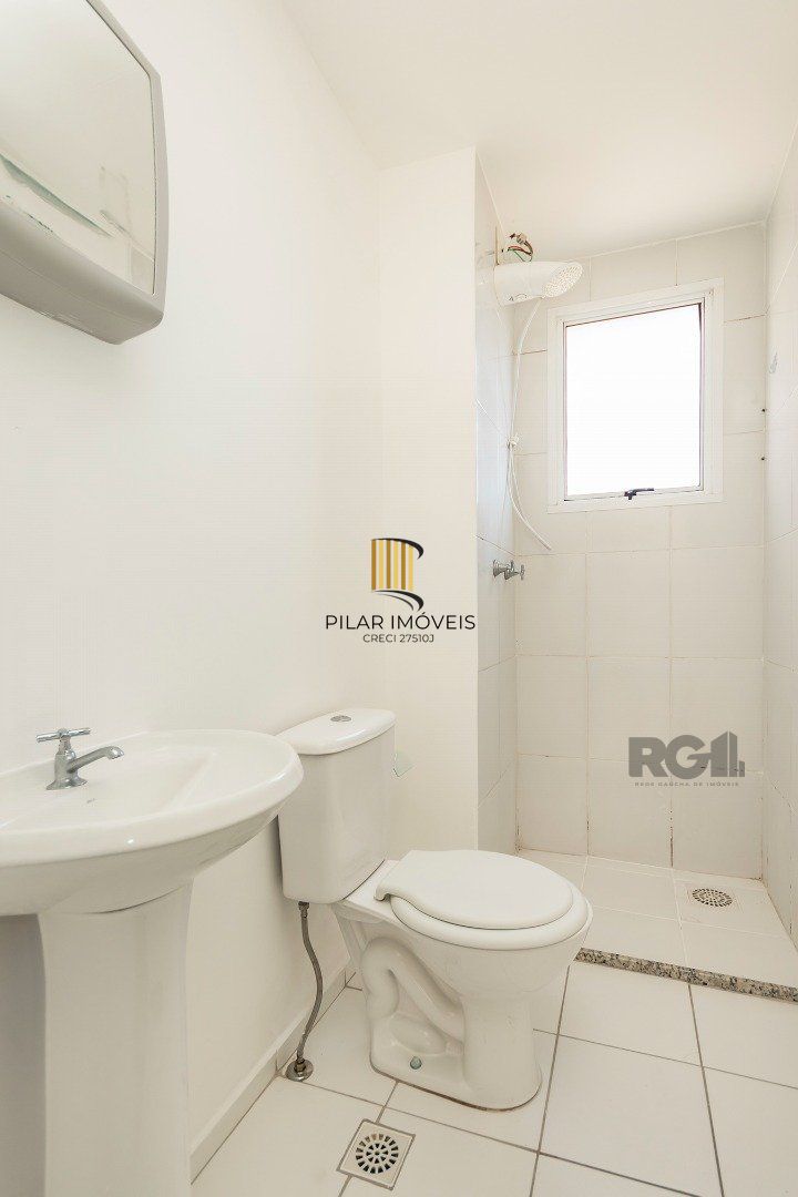 Apartamento  com 2 quartos e 1 banheiro no total