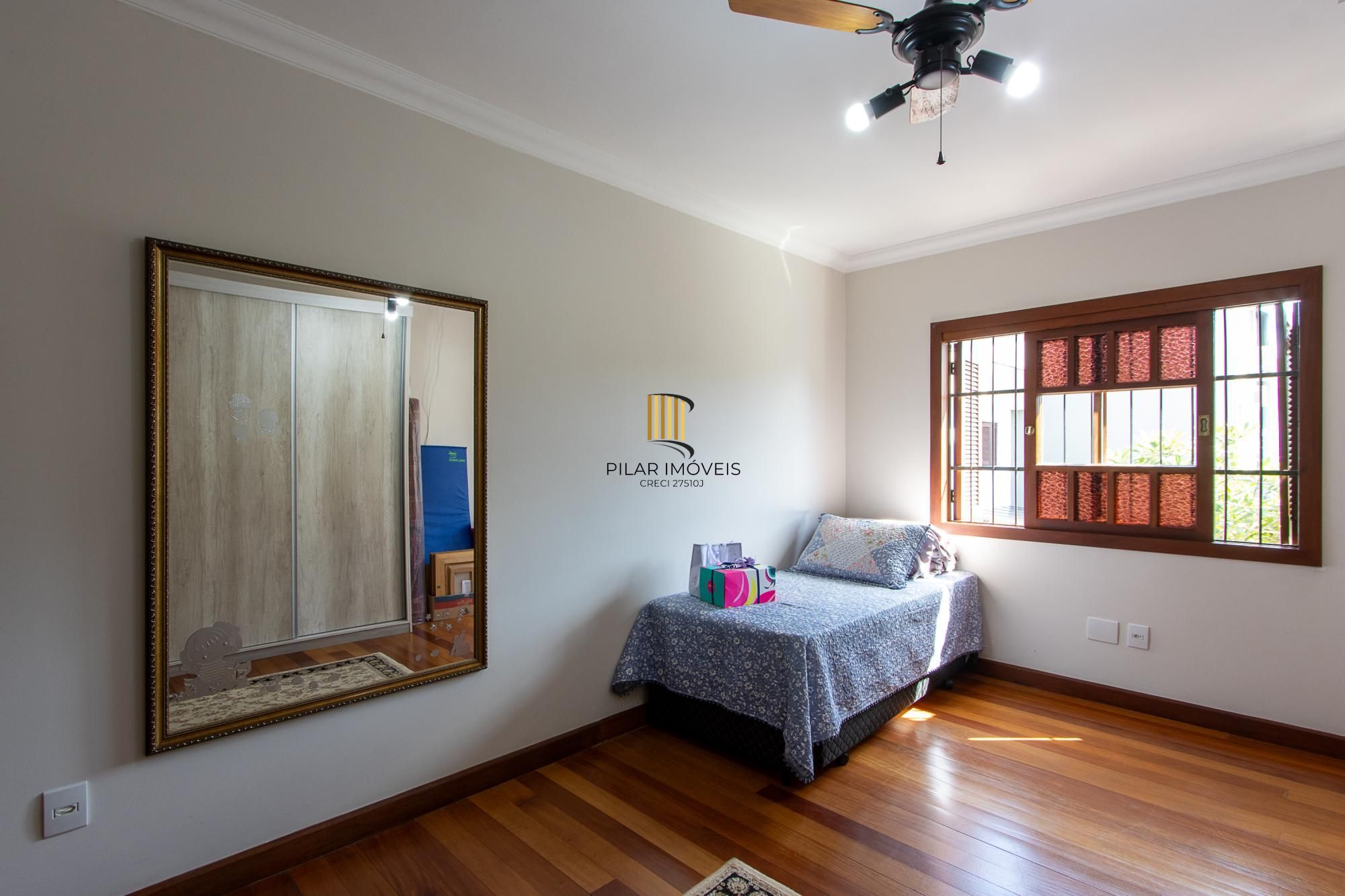 Casa 3 dormitórios com suíte master, terraço e 186m² no Lagos de Nova Ipanema