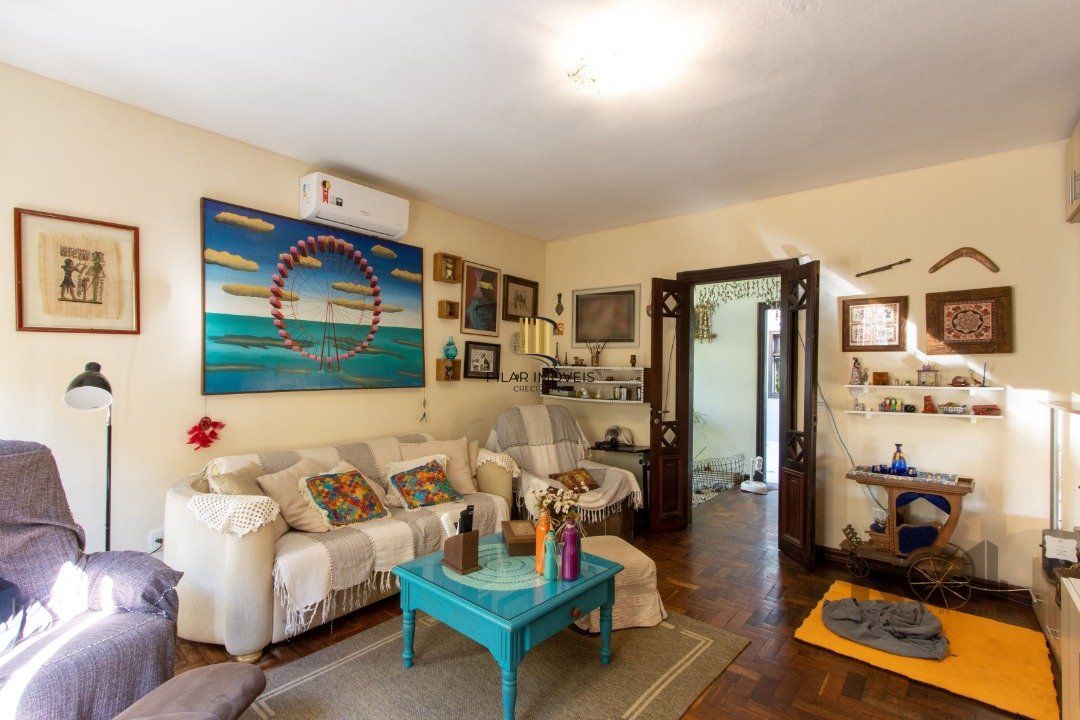 Casa para Venda - 323.49m², 4 dormitórios, sendo 1 suites, 5 vagas - Ipanema