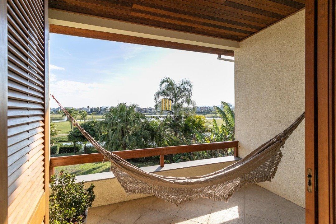 Casa Condominio para Venda - 670m², 5 dormitórios, sendo 5 suites, 4 vagas - Terra Ville