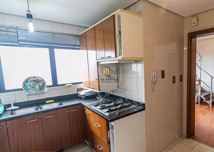 Cobertura para Venda - 207m², 3 dormitórios, sendo 1 suites, 2 vagas - Santa Tereza