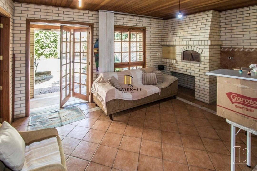 Sobrado à venda com  3 quartos, 1 suite, 4 vagas de garagem - Vila Conceição