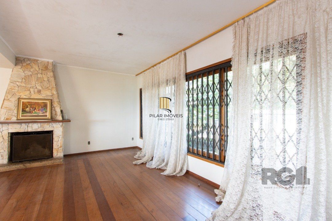Casa para Venda - 361.95m², 4 dormitórios, sendo 2 suites, 3 vagas - Nonoai