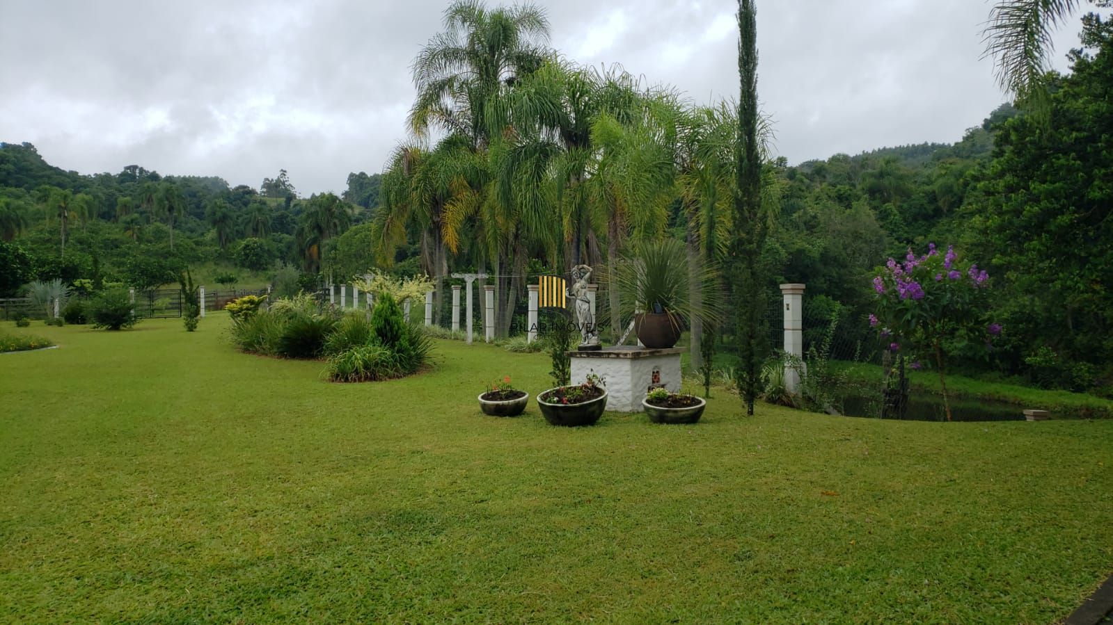 Sítio 3 dormitórios no bairro Aparecida