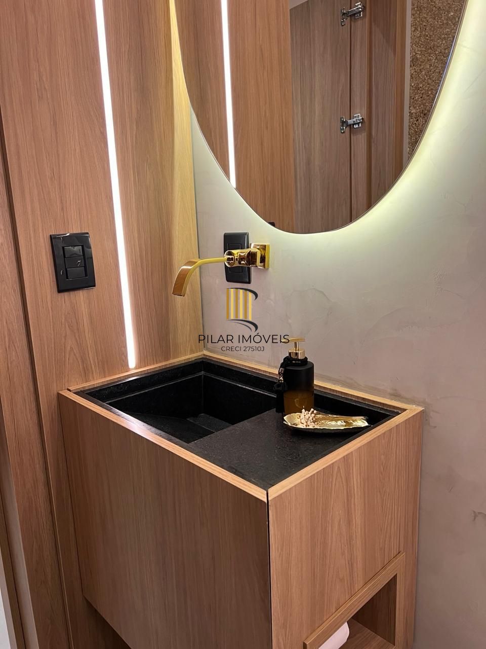 Casa em condomínio fechado para venda no bairro Jardim Isabel, com aproximadamente 204m² de área privativa,.