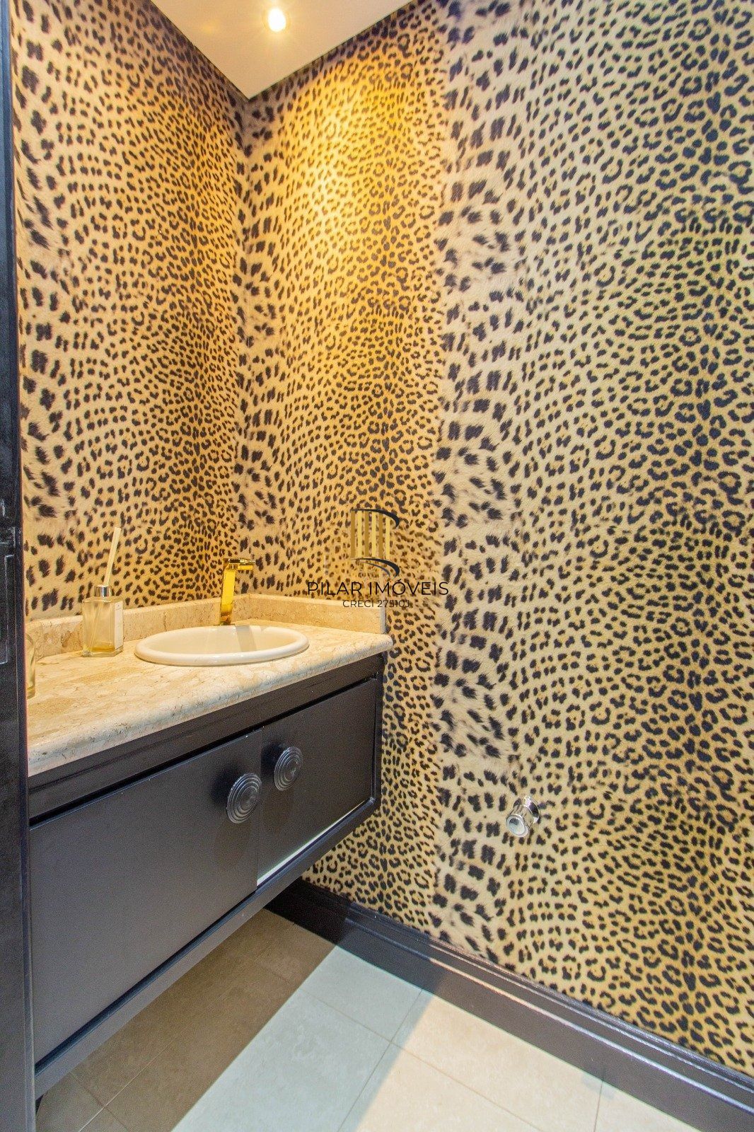 Apartamento Garden com 202m² e 3 dormitórios, 3 suítes, 3 vagas