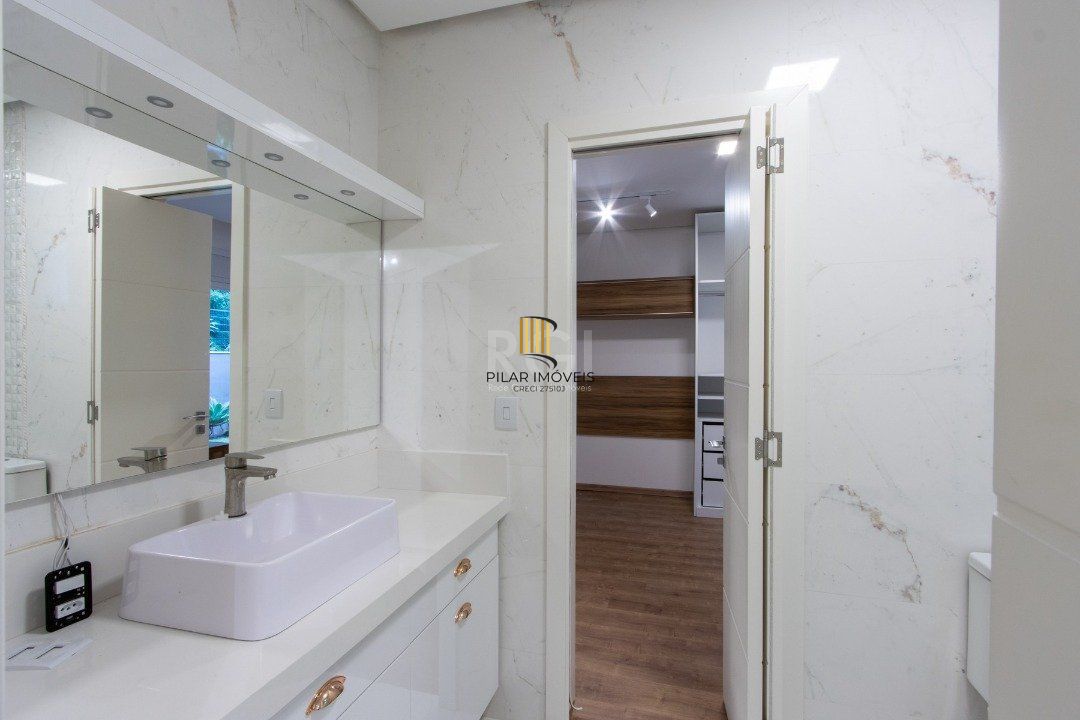 Apartamento 4 Dormitório(s) Bairro Vila Assunção