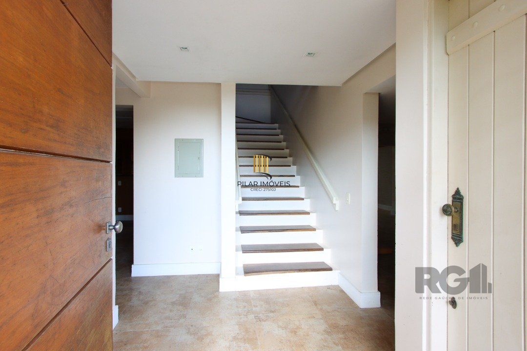 Casa de 3 dormitórios no Jardim Isabel com vista para o Guaíba.