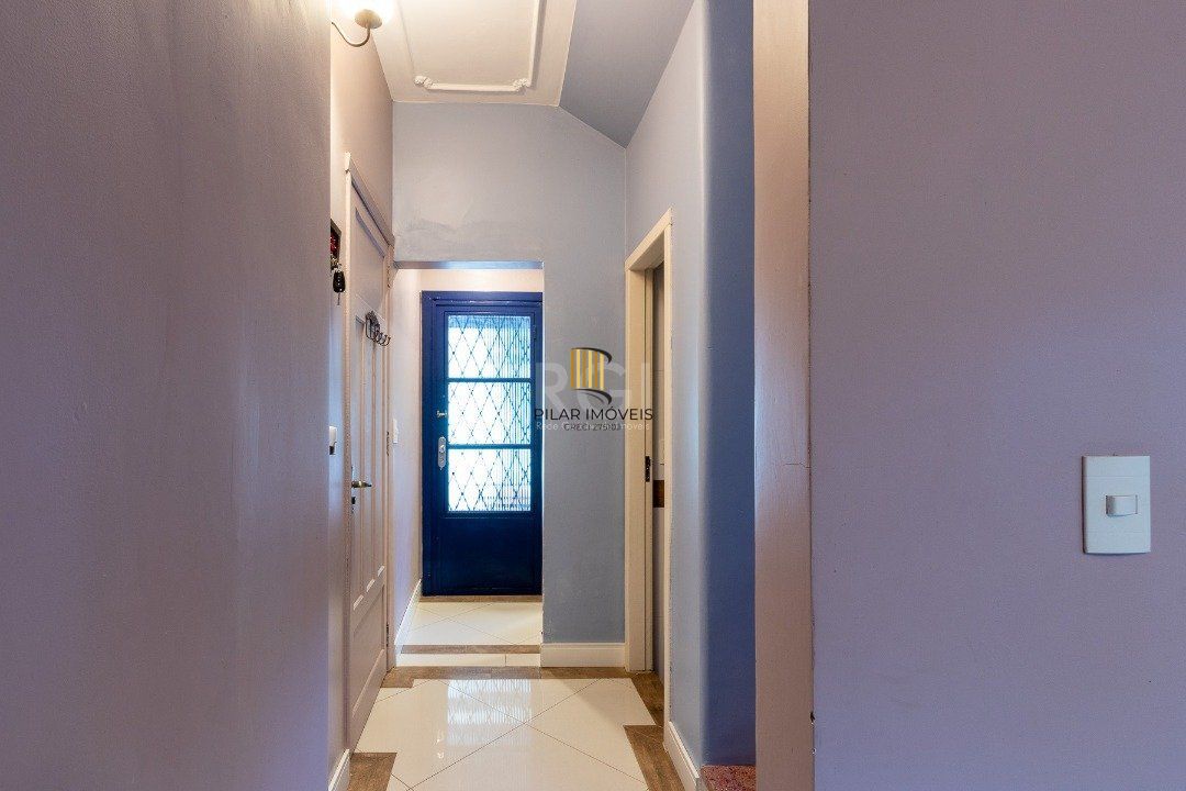 Casa para Venda - 200m², 3 dormitórios, sendo 1 suites, 2 vagas - Vila Assunção