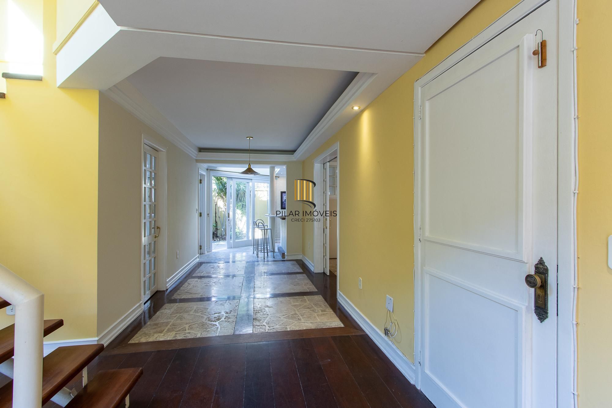 Casa condomínio, no bairro Tristeza, 175,17m² área privativa,03 dormitórios 01 suíte e 02 vagas!