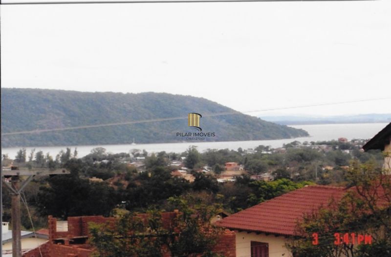 Casa 3 dormitórios no bairro Espírito Santo