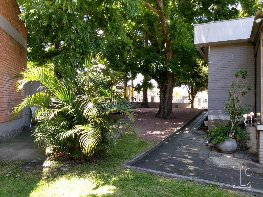Casa para Venda - 300m², 5 dormitórios, sendo 1 suites, 1 vaga - Ipanema