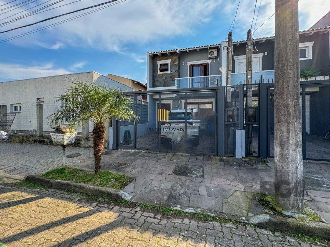 Casa para Venda - 135m², 3 dormitórios, sendo 1 suites, Hípica