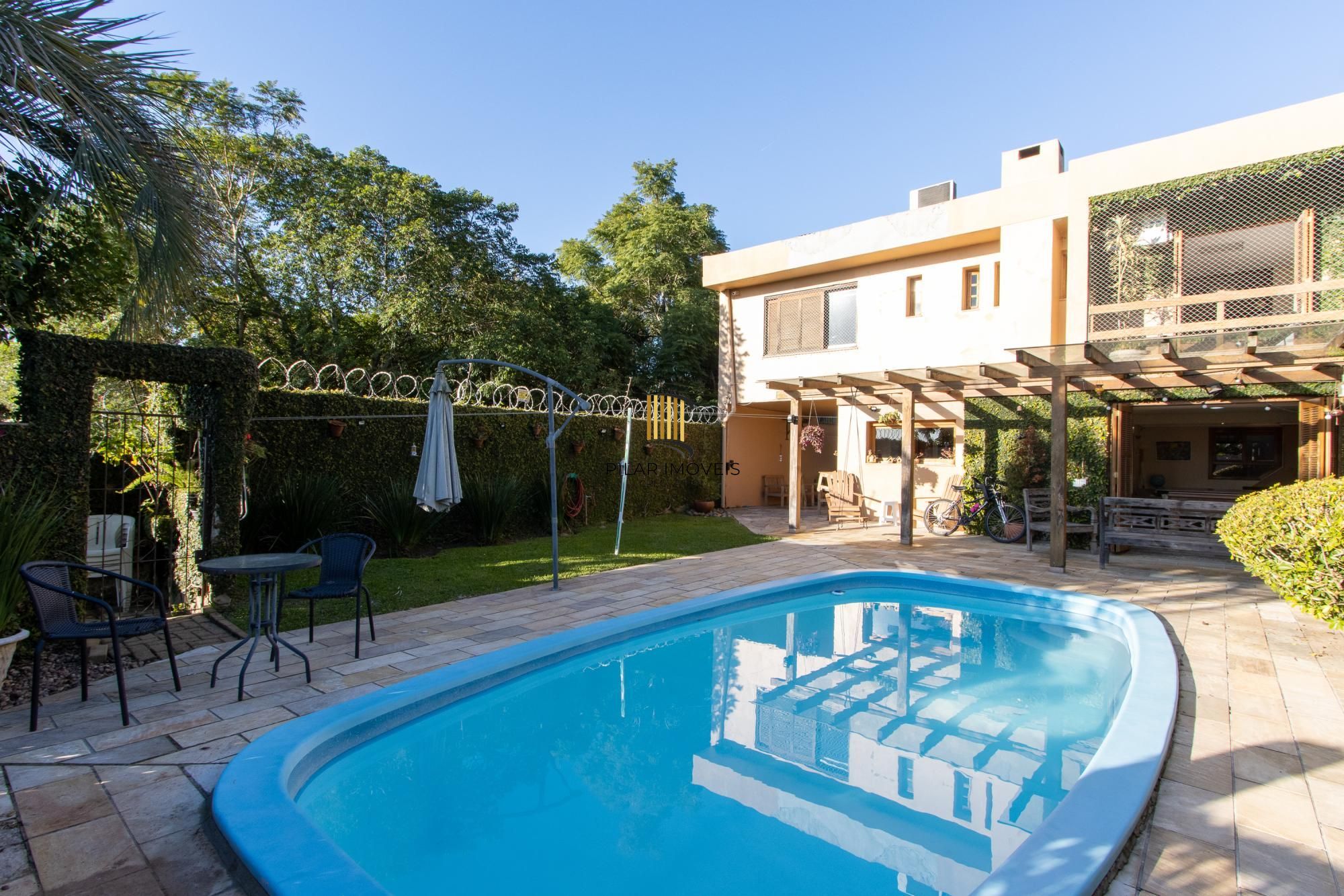 Casa  Térrea
