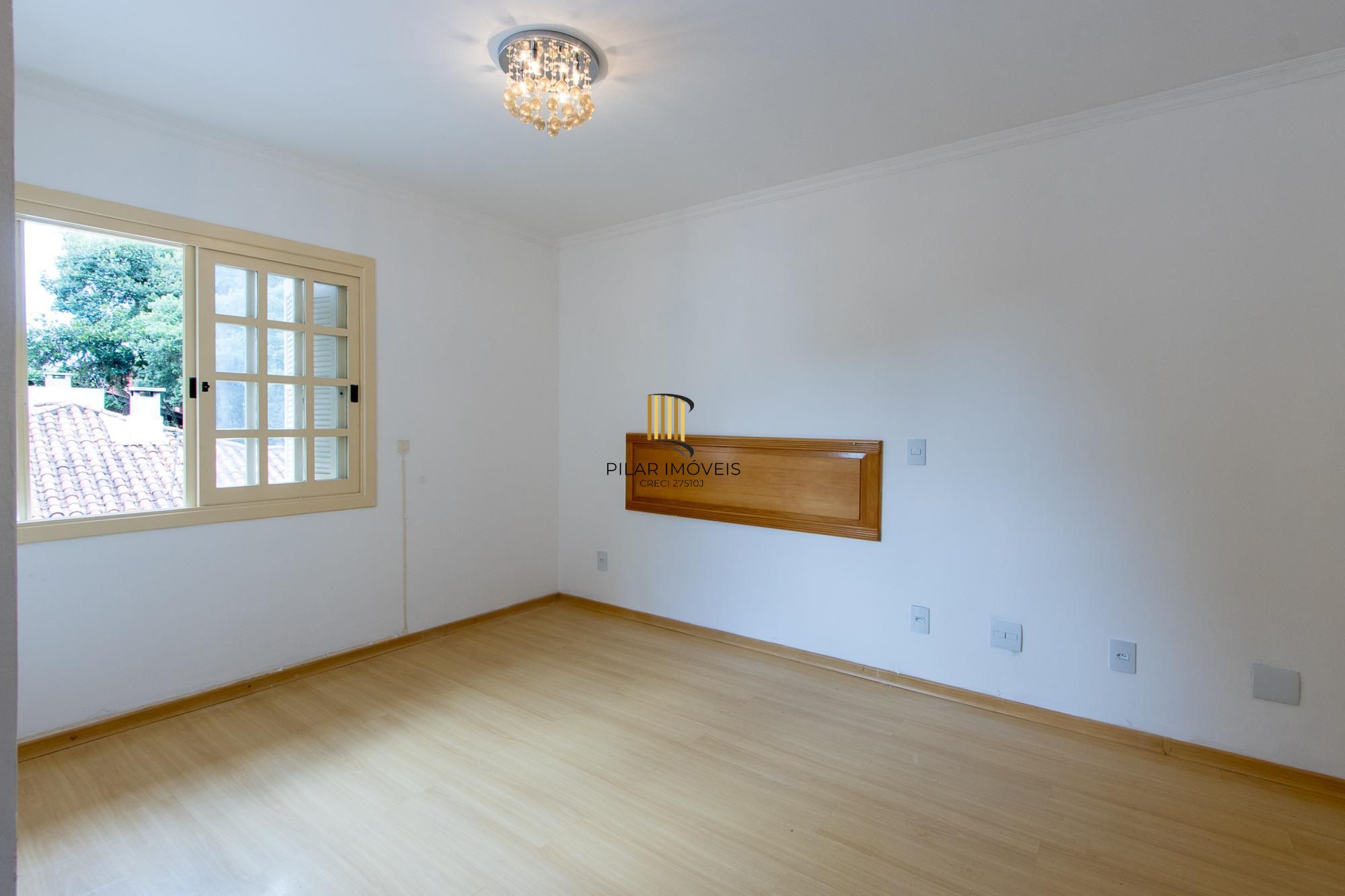 Casa em condomínio, 3 dormitórios (1 suite) 2 vagas - Jardim Isabel