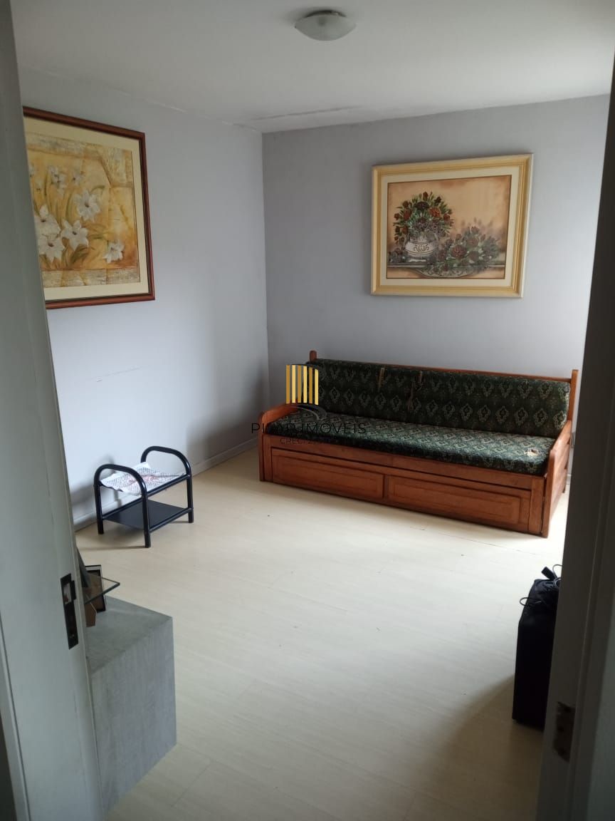 **Prédio Comercial Desocupado à Venda na Azenha, Porto Alegre, RS**