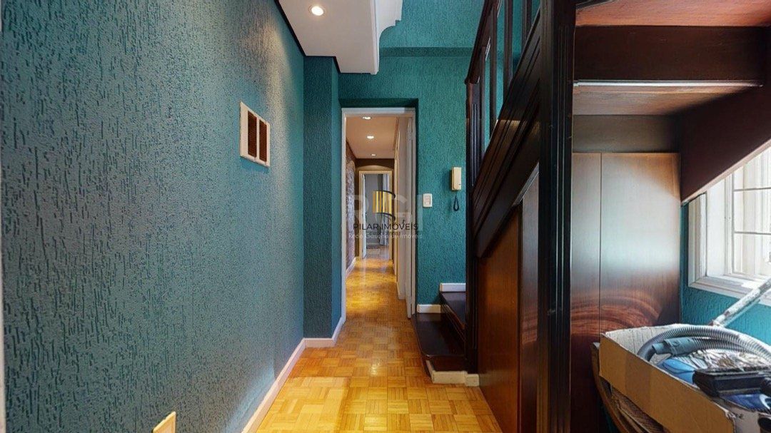 Casa para Venda - 130m², 3 dormitórios, sendo 1 suites, Cidade Baixa