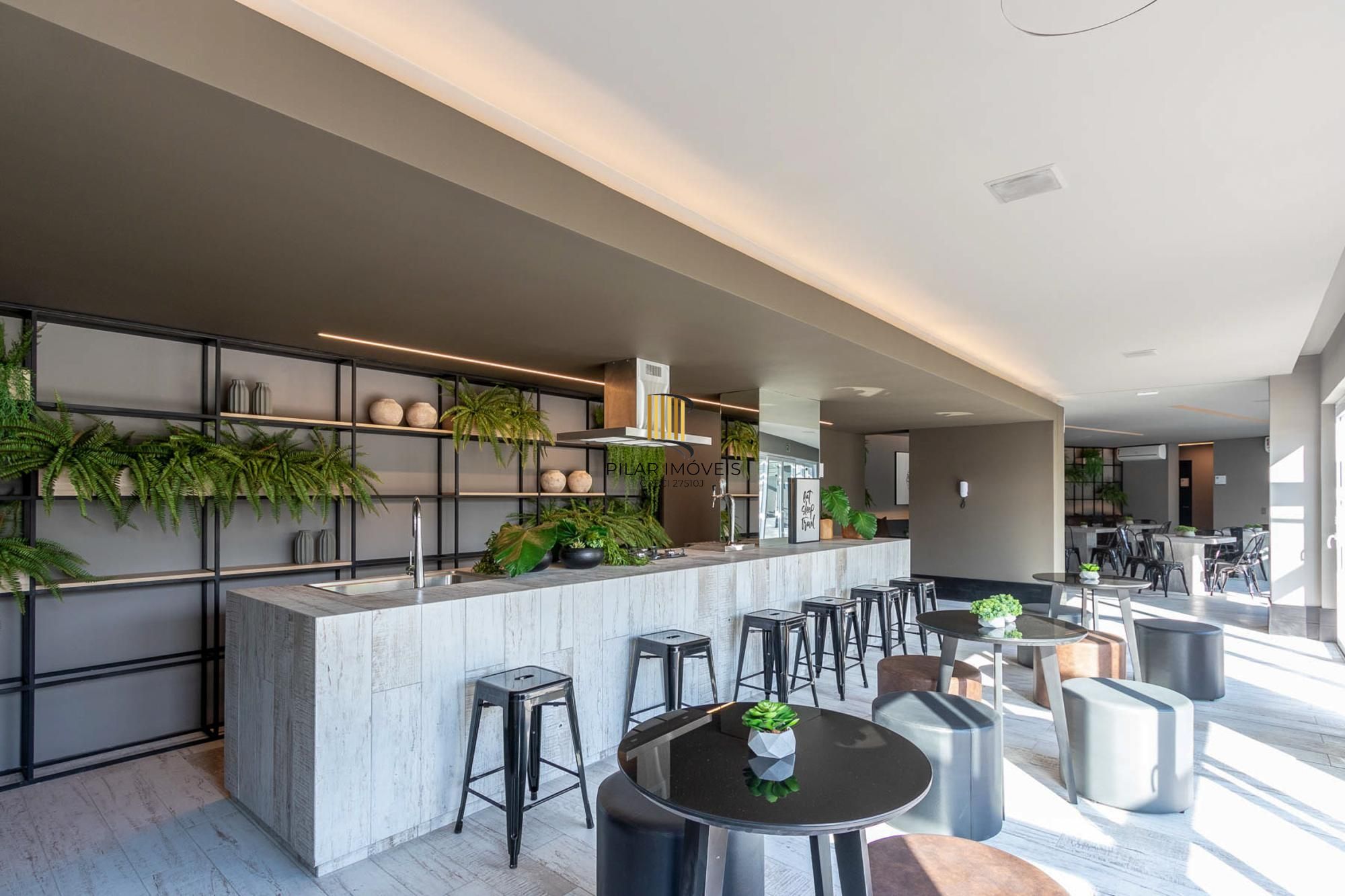 Apartamento à venda no bairro Teresópolis em Porto Alegre.