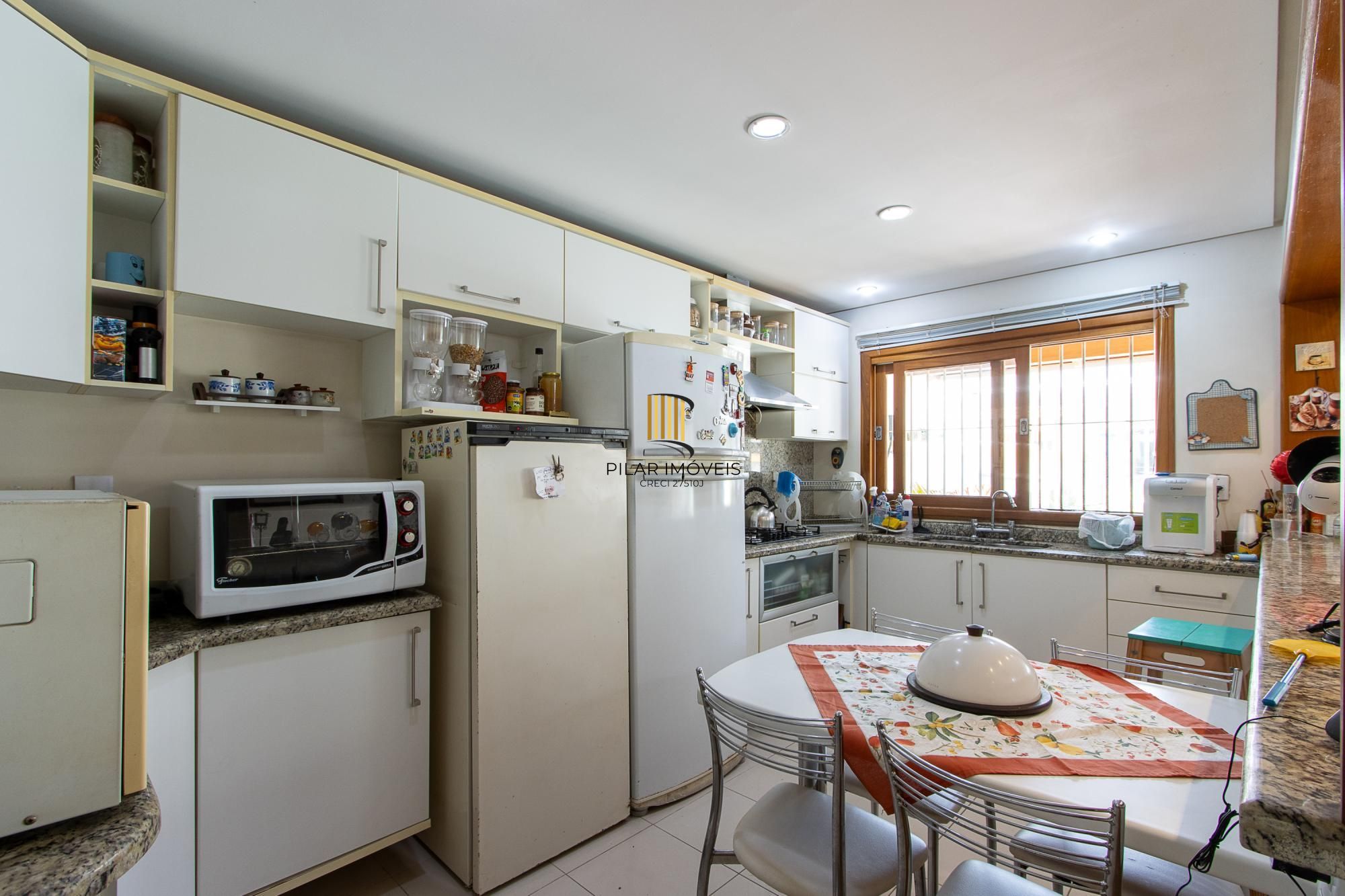 Casa de Condomínio 3 dormitórios no bairro Tristeza