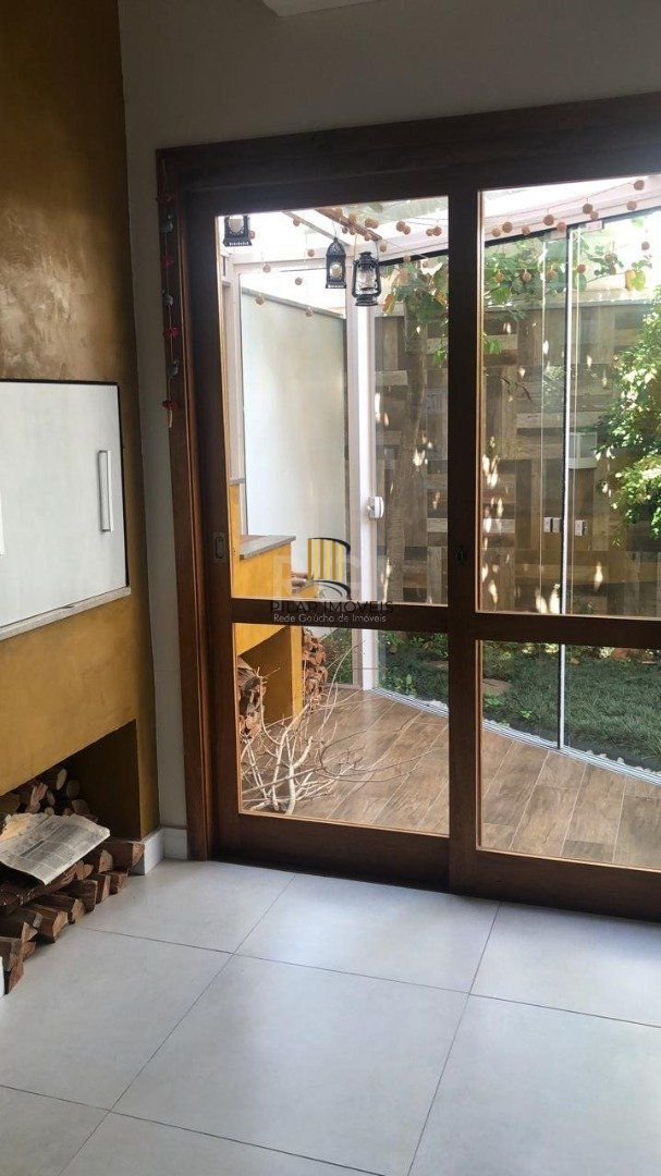 Casa Condominio para Venda - 220.89m², 3 dormitórios, sendo 1 suites, 2 vagas - Tristeza