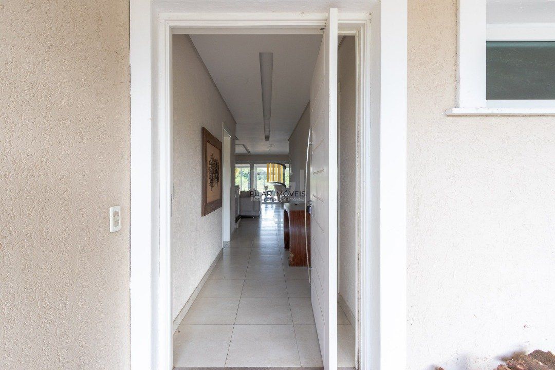 Casa de Condomínio 4 dormitórios no bairro Belém Novo