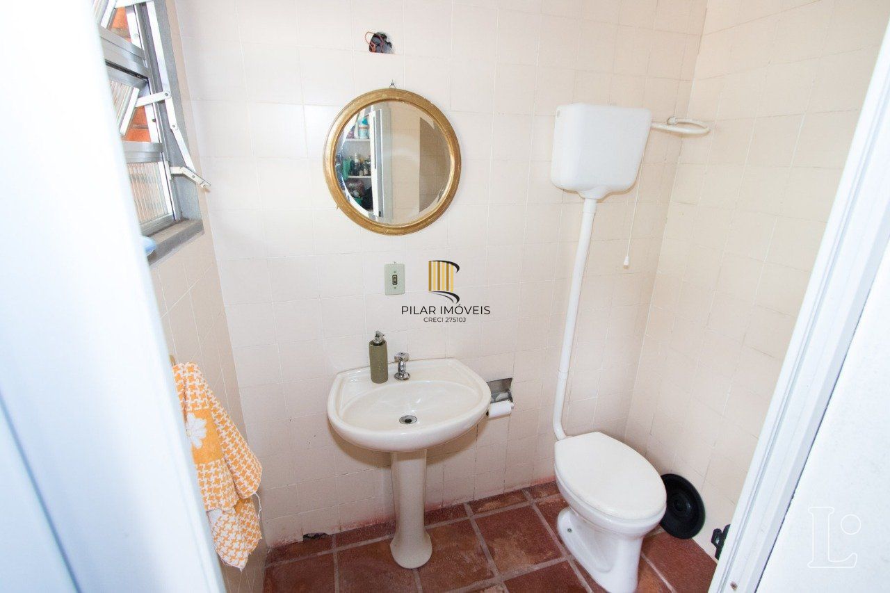 Casa para Venda - 416.89m², 4 dormitórios, sendo 1 suites, 5 vagas - Tristeza