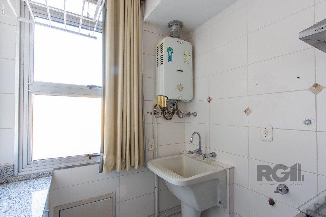 Apartamento para Venda - 63.65m², 2 dormitórios, 1 vaga - Cristal