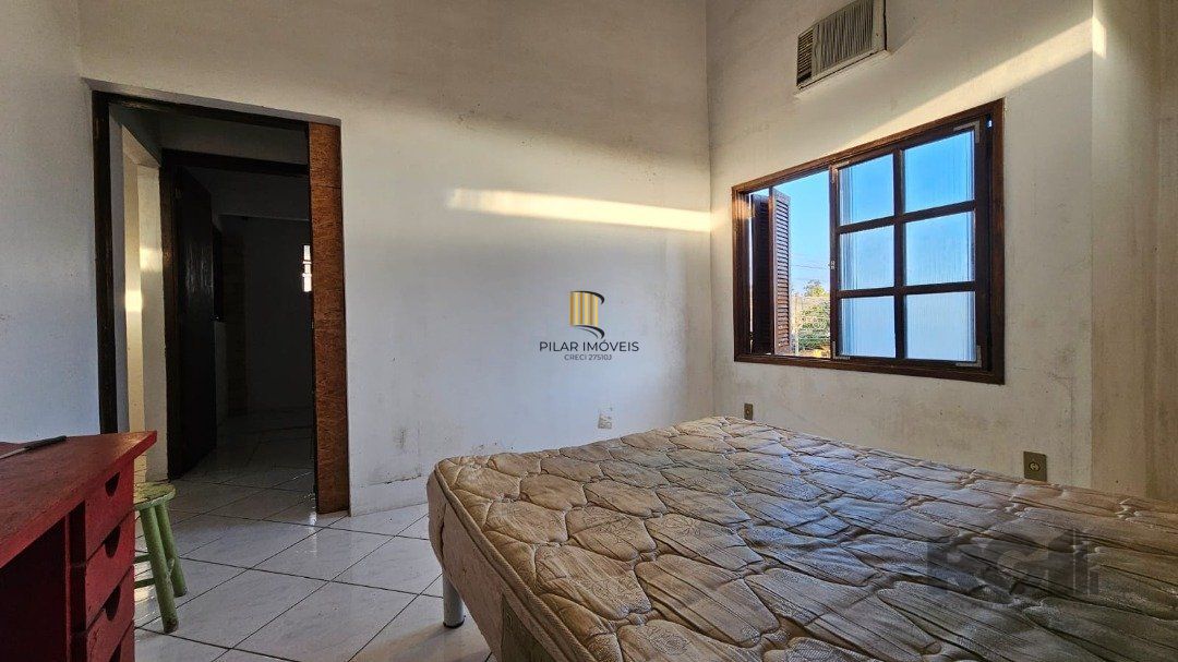 Casa 3 dormitórios no bairro Hípica