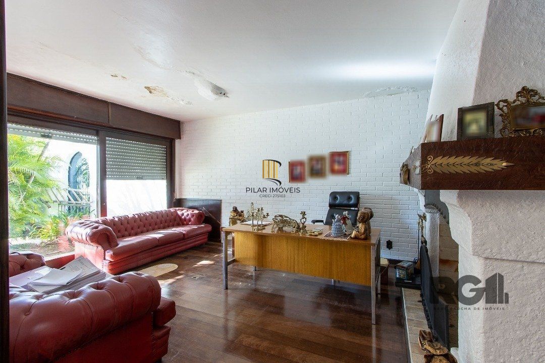 Casa para Venda - 580m², 3 dormitórios, sendo 1 suites, 3 vagas - Santa Tereza