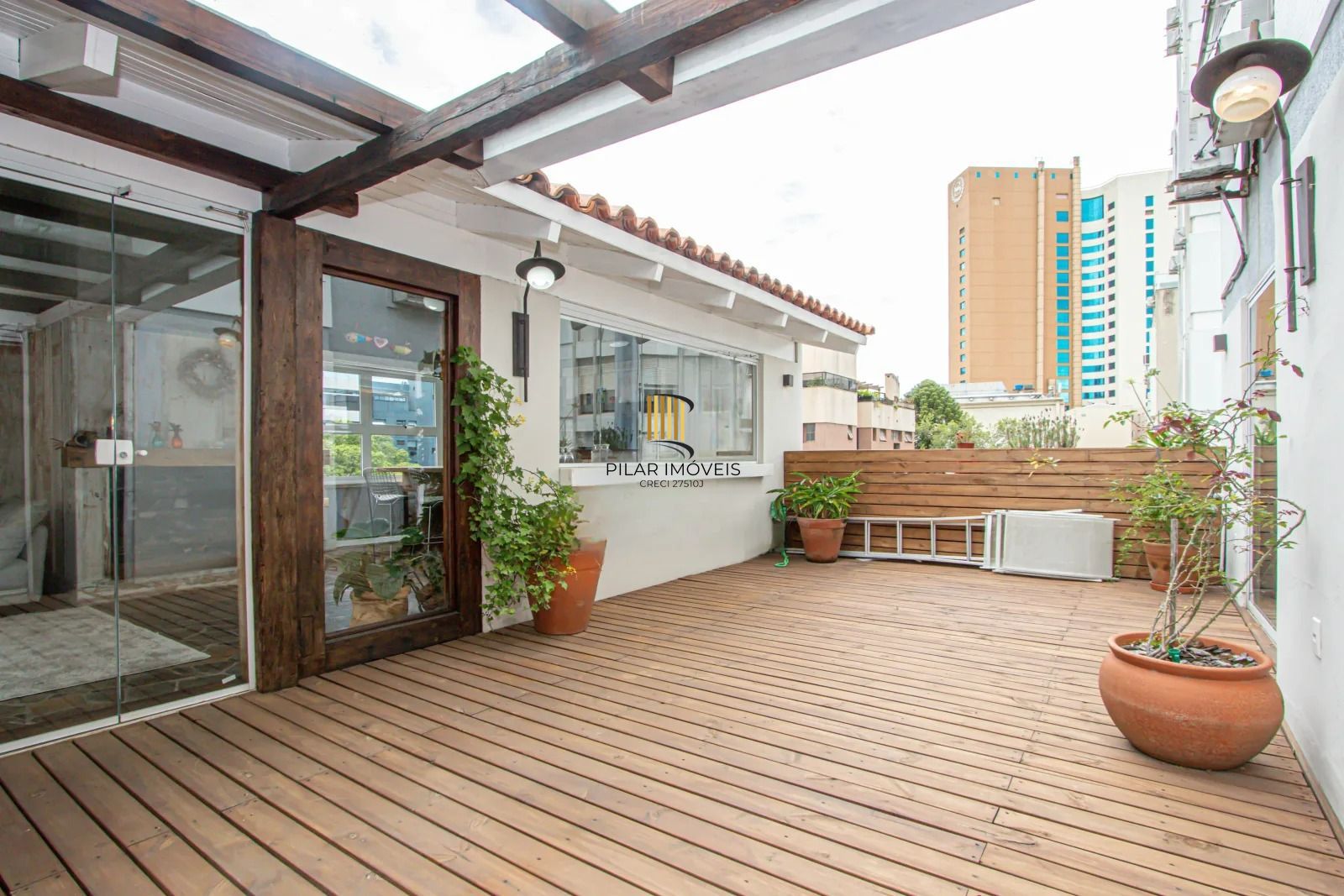 Apartamento garden 2 dormitórios 1 suíte no bairro Moinhos de Vento