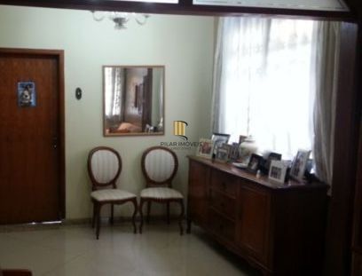 Casa para Venda - 330m², 5 dormitórios, sendo 1 suites, 7 vagas - Menino Deus