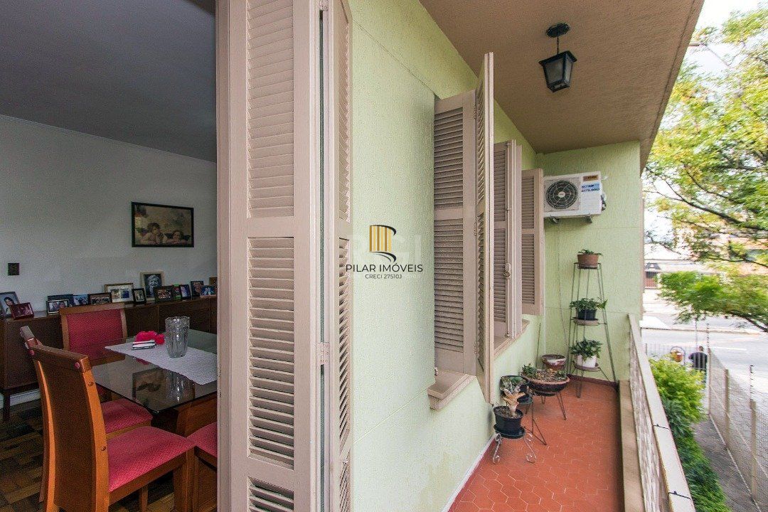 Apartamento para Venda - 132m², 3 dormitórios, 1 vaga - Glória