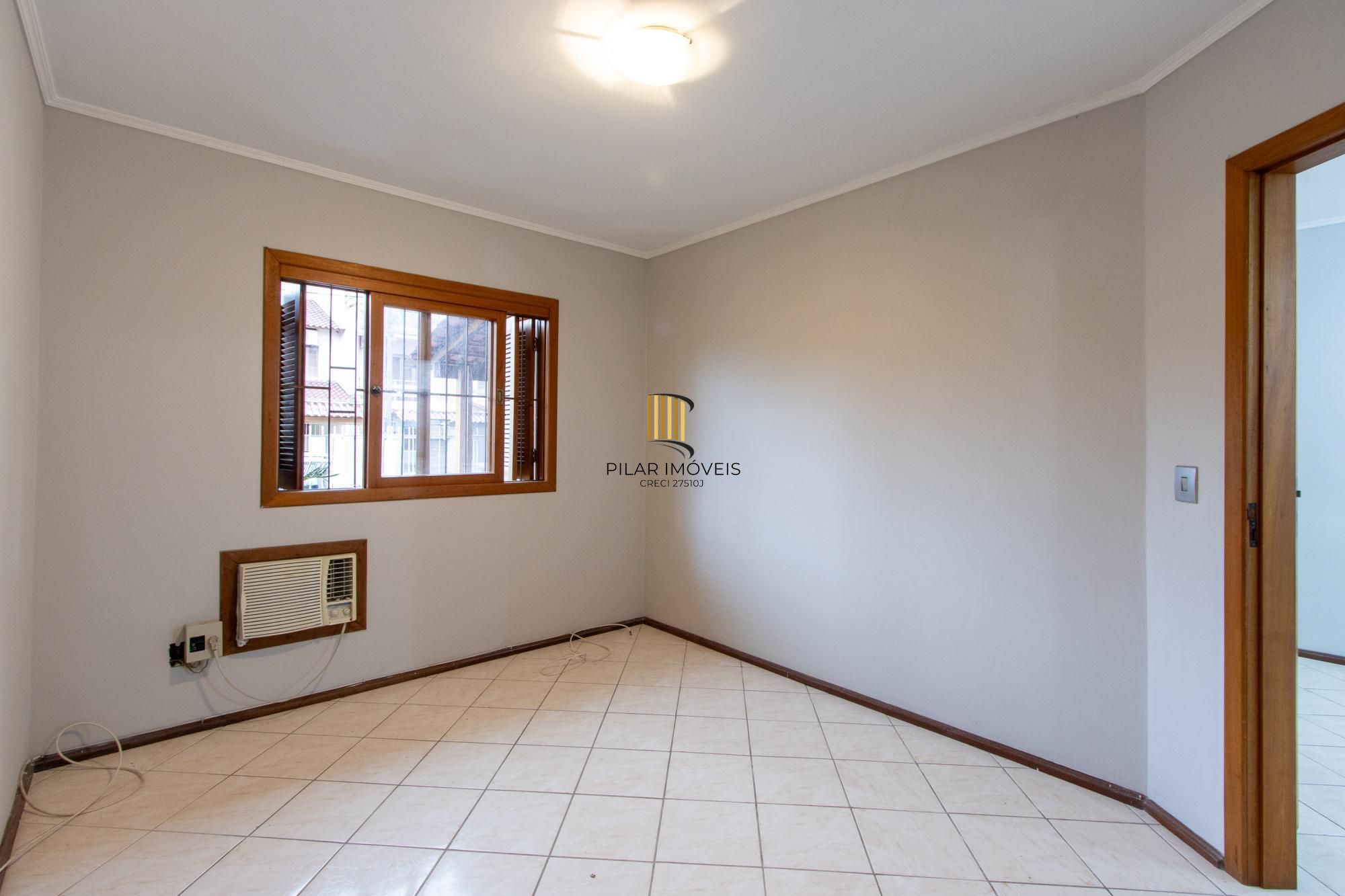 Casa térrea com 2 dormitórios I Bairro Hípica