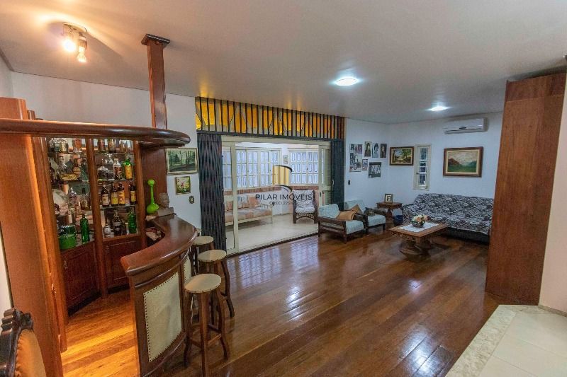 Casa para Venda - 231.72m², 4 dormitórios, sendo 1 suites, 3 vagas - Tristeza