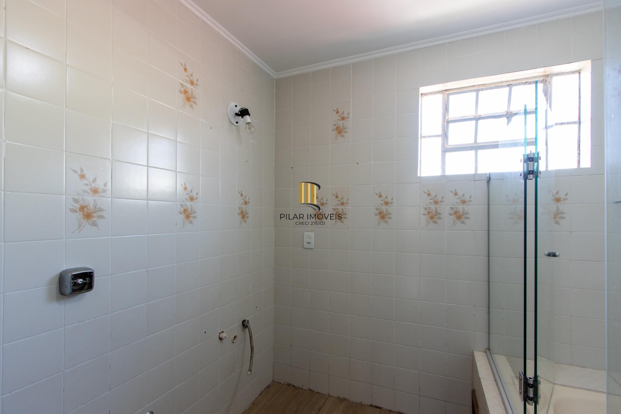 Casa para Venda - 253.35m², 3 dormitórios, sendo 1 suites, 4 vagas - Serraria
