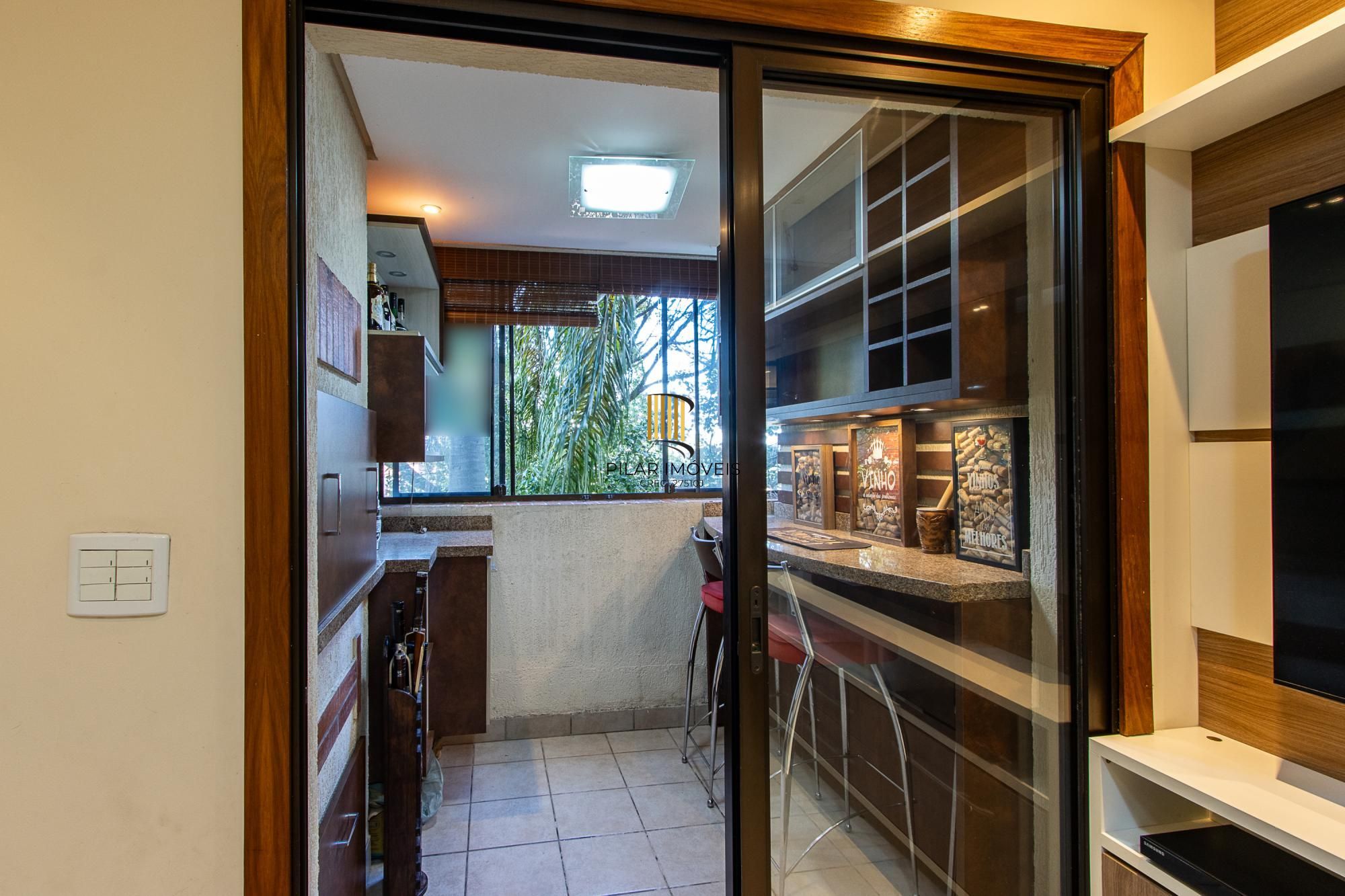 Apartamento 3 dormitórios no bairro Cristal