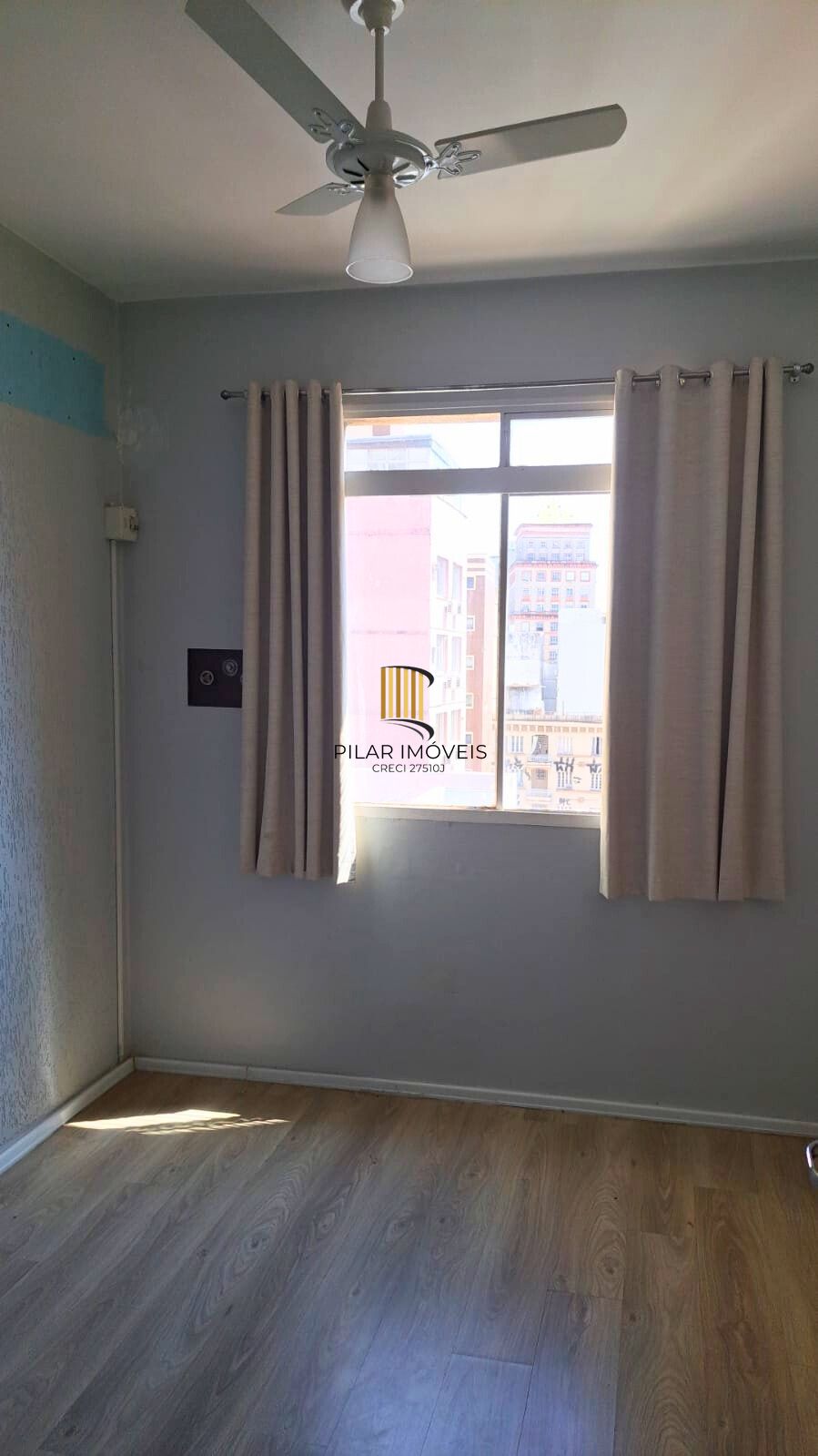 Sala comercial na Rua Dr. Flores, Centro de Porto Alegre - Pilar Imóveis