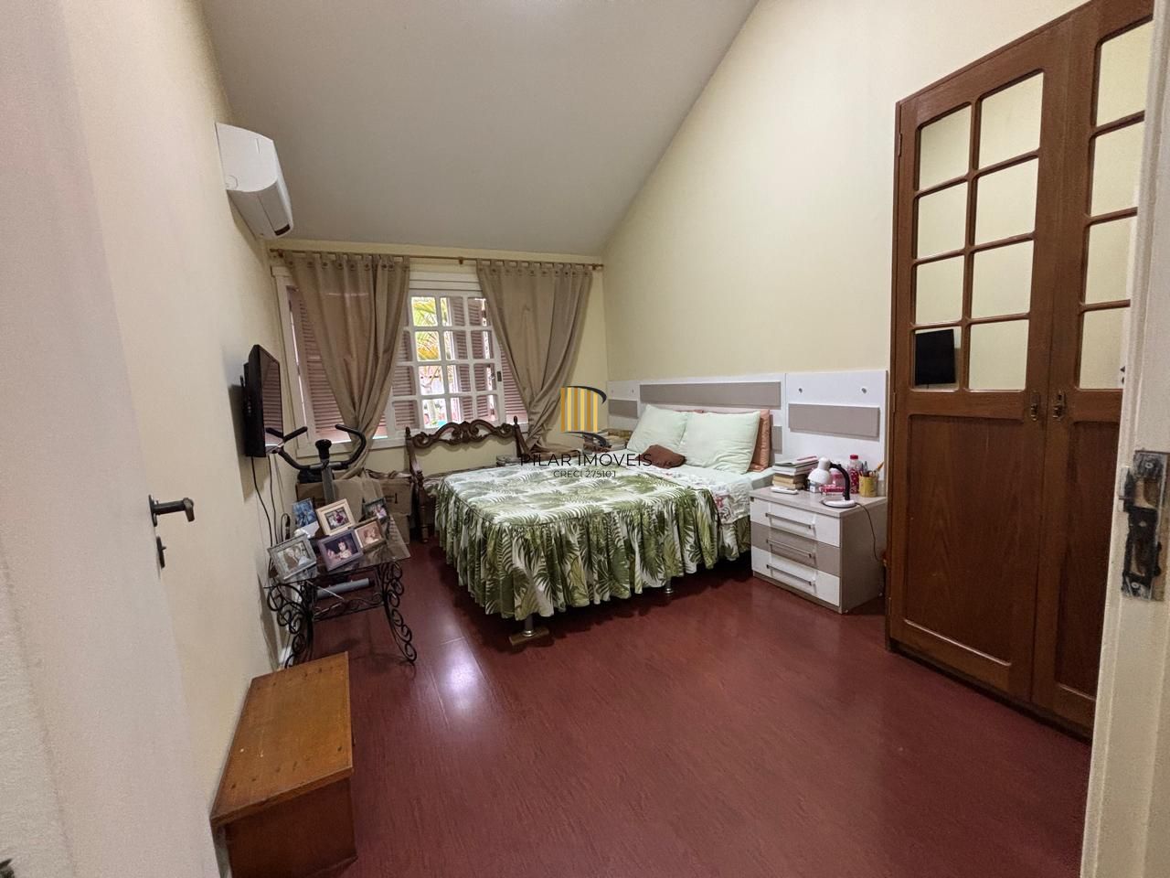 Excelente Casa 2 Dormitórios em Condomínio Fechado