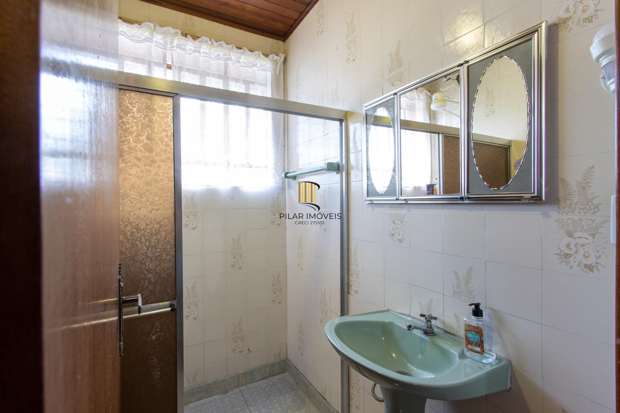 Casa para Venda - 180m², 3 dormitórios, sendo 1 suites, 2 vagas - Ipanema