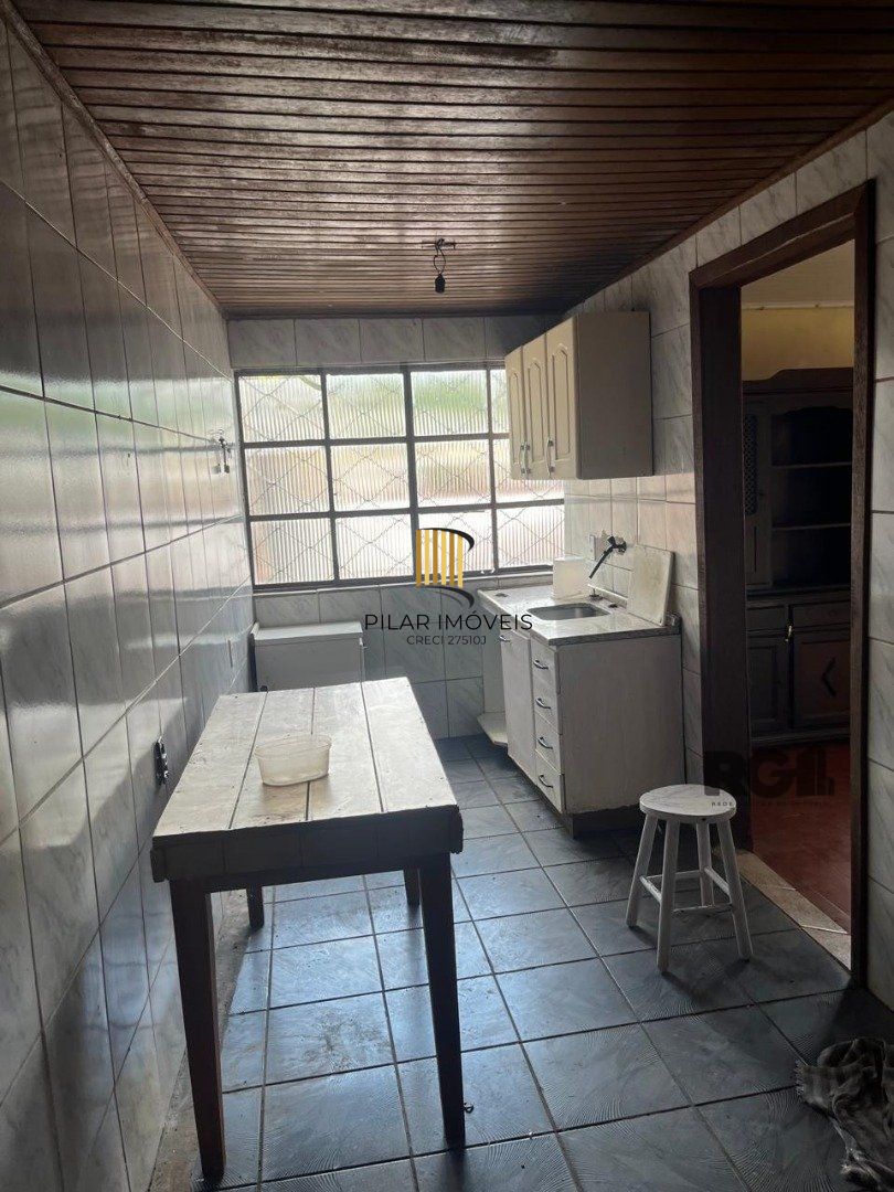 Casa 2 dormitórios no bairro Cascata