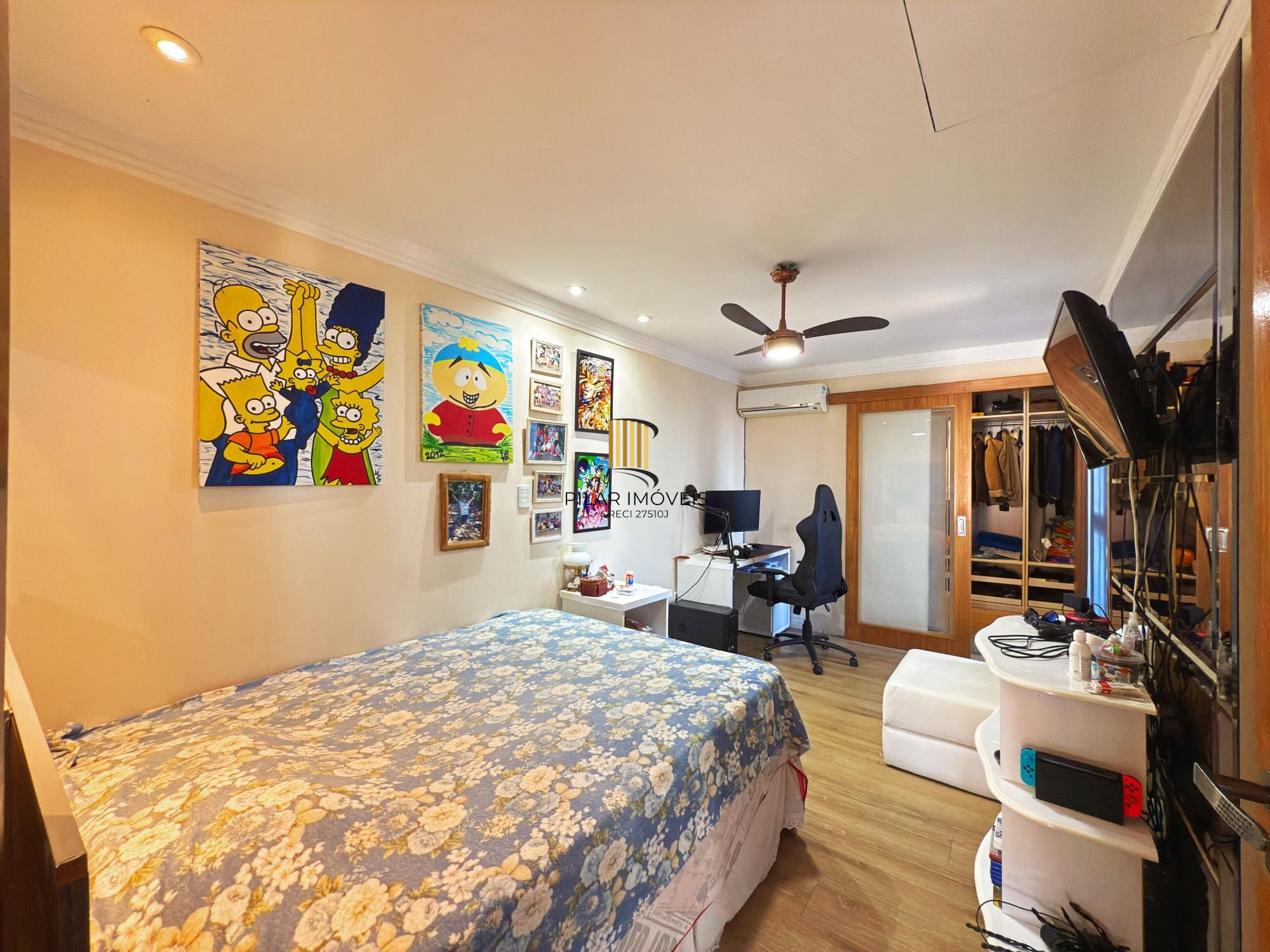 Casa em condomínio bairro Tristeza, com 185m² privativos.