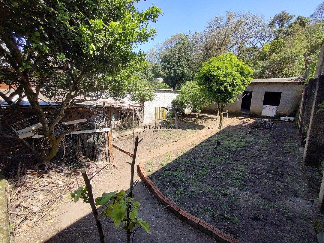 Casa para Venda - 100m², 3 dormitórios, 2 vagas - Lomba do Pinheiro